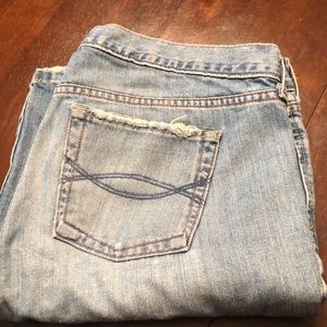 Abercrombie & Fitch distressed denim 12L